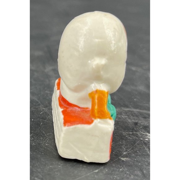 Vintage Scarce Humpty Dumpty Miniature Porcelain Figure signed - Picture 4 of 4